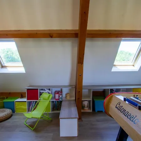 Maison Spacieuse Avec Piscine Chauffee, Grand Jardin Et Equipements Bebe En Dordogne - Fr-1-616-267 Lantställe