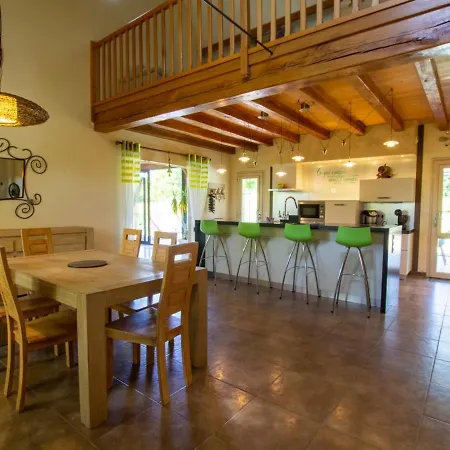 Lantställe Maison Spacieuse Avec Piscine Chauffee, Grand Jardin Et Equipements Bebe En Dordogne - Fr-1-616-267 Rampieux