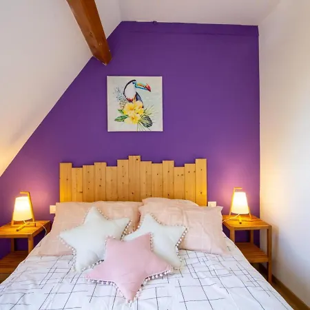 Maison Spacieuse Avec Piscine Chauffee, Grand Jardin Et Equipements Bebe En Dordogne - Fr-1-616-267 Lantställe *